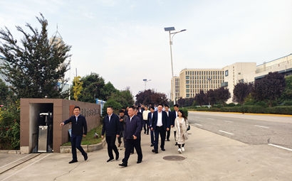 團(tuán)市委、市貿(mào)促會(huì)、市青企協(xié)一行到工投集團(tuán)涇河產(chǎn)業(yè)園考察交流